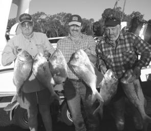 Ron Feenie’s crew also got stuck into some great snapper while out on charter.
